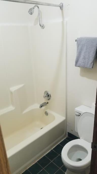 Hotel 2 Queen Beds Hotel Room 106 Wi-Fi Booking Stillwater Esterno foto